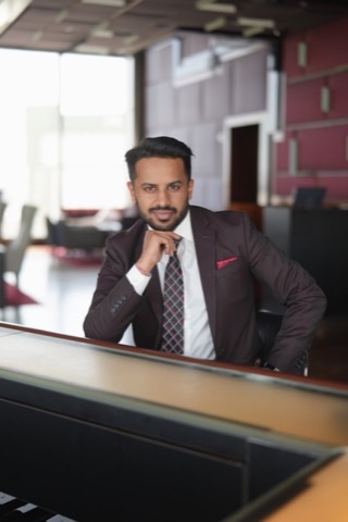 Best dating profile pictures with sharp lighting